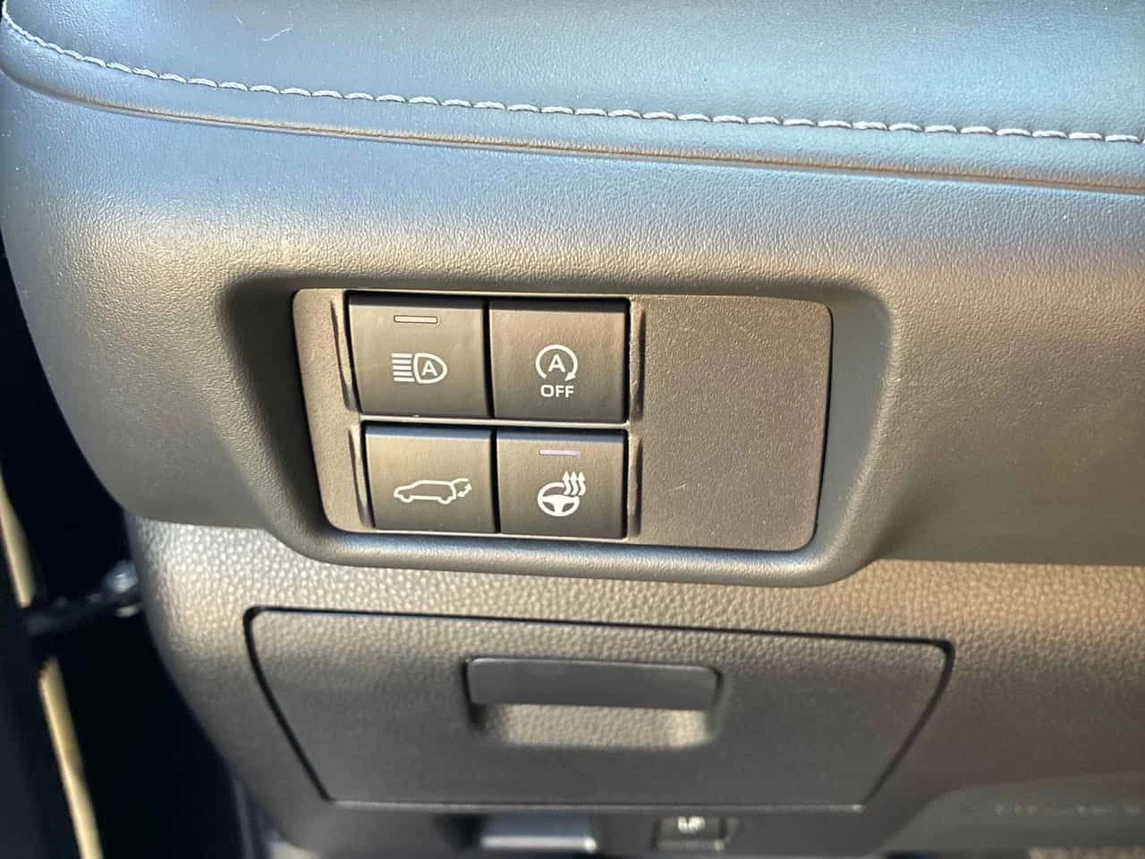 Toyota Highlander * AWD* PANO* KEYLESS* ПОДГРЕВ* , снимка 17 - Автомобили и джипове - 54480514