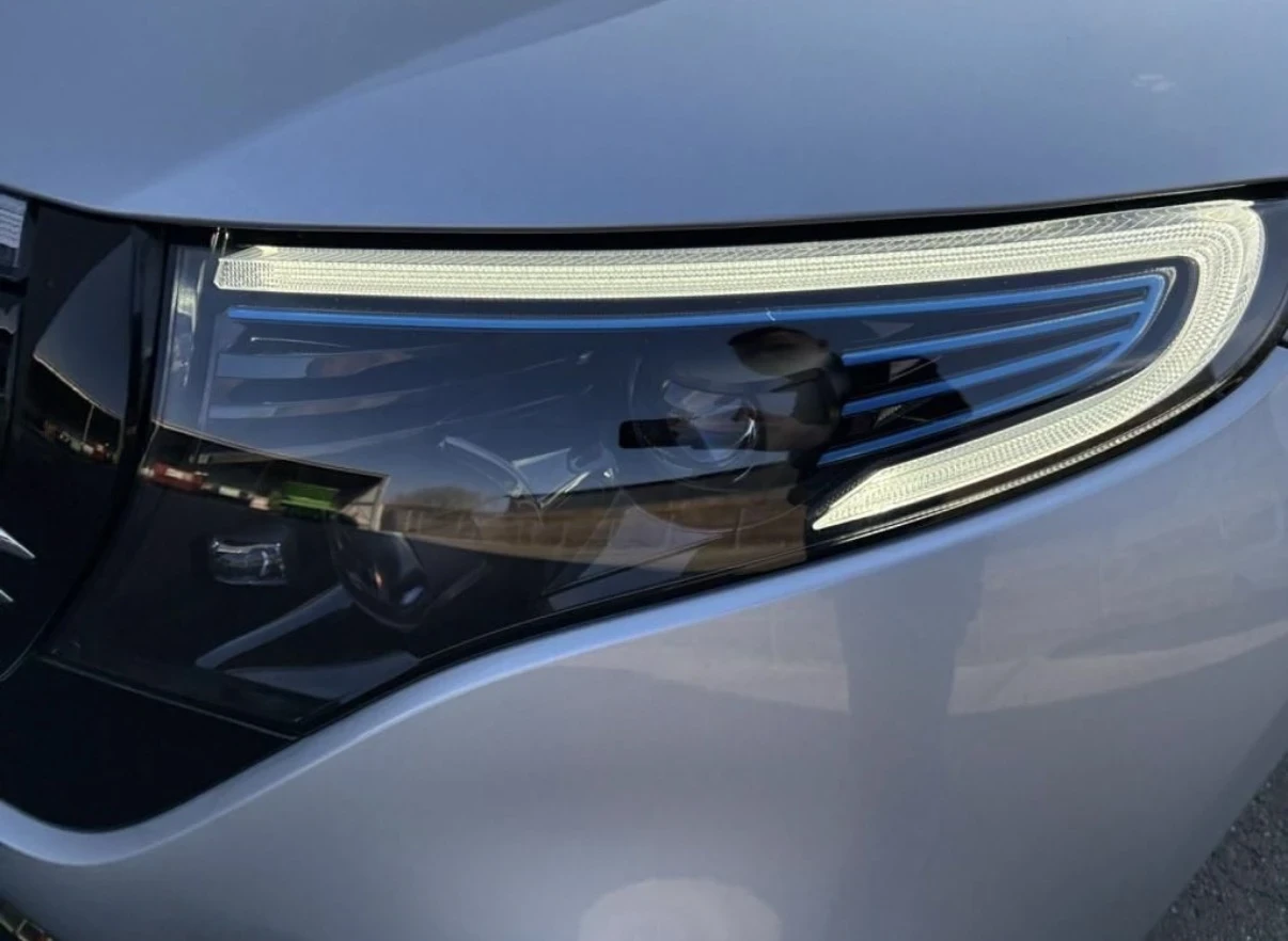 Mercedes-Benz EQC AMG* ГАРАНЦИЯ до 2031год* DISTRONIC* ПОДГРЕВ* 360*, снимка 11 - Автомобили и джипове - 54513216