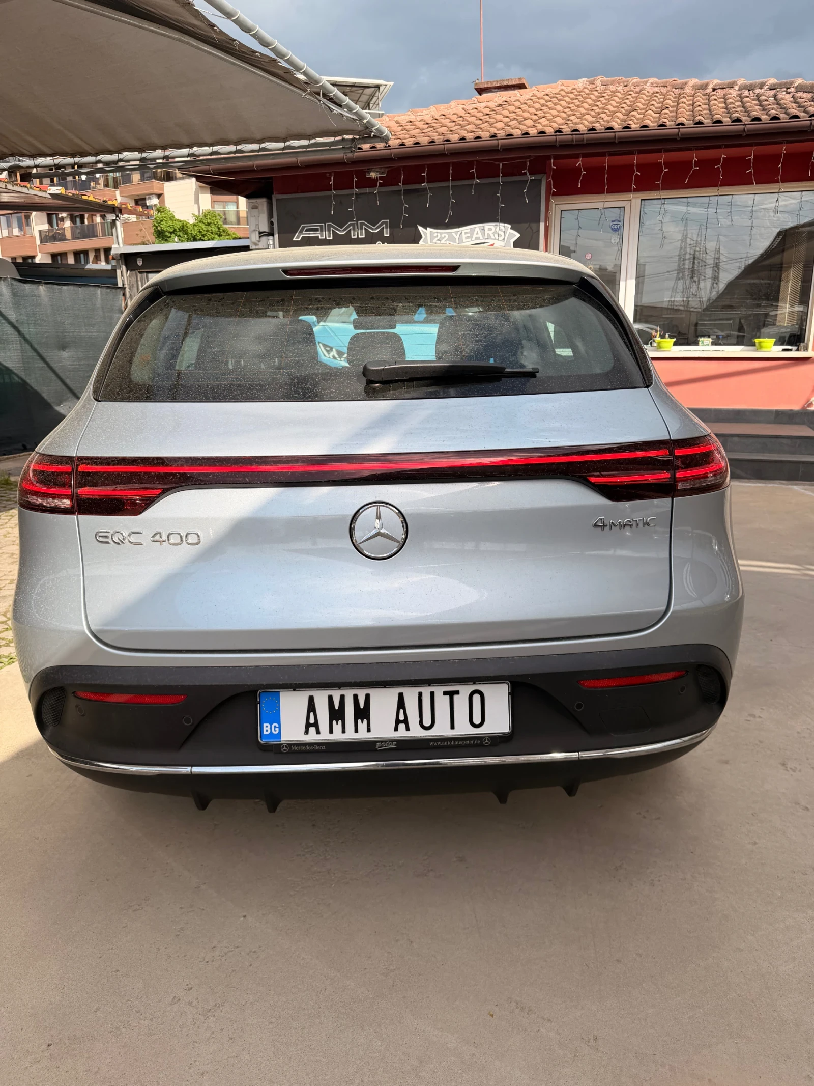 Mercedes-Benz EQC AMG* ГАРАНЦИЯ до 2031год* DISTRONIC* ПОДГРЕВ* 360*, снимка 14 - Автомобили и джипове - 54513216