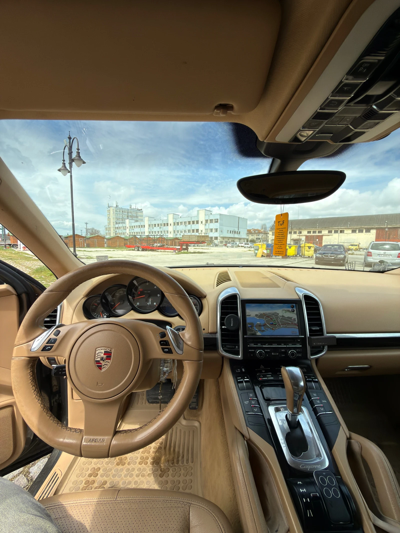 Porsche Cayenne 3.0D, снимка 8 - Автомобили и джипове - 54583379