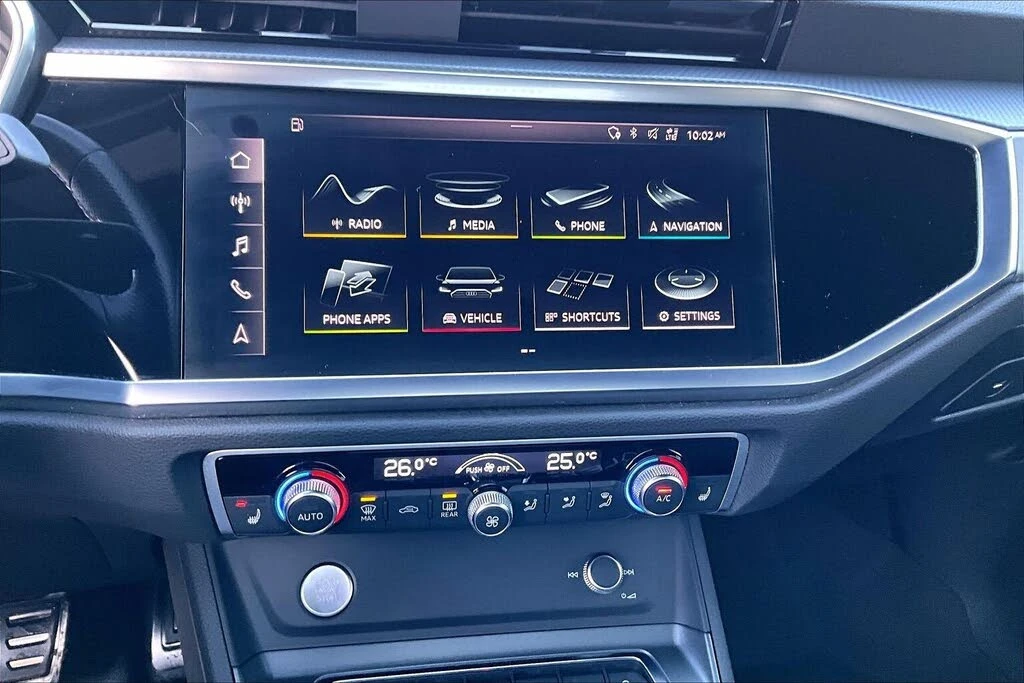 Audi Q3 QUATTRO* PREMIUM* SLINE* ДИГИТАЛНО* ТАБЛО* ПАНО* , снимка 13 - Автомобили и джипове - 54608186