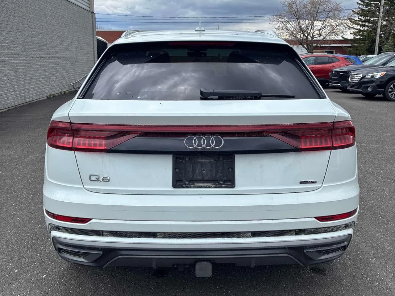 Audi Q8 Progressiv* ДИСТРОНИК* ОБДУХВАНЕ* 360* ПАНОРАМА, снимка 5 - Автомобили и джипове - 54906301