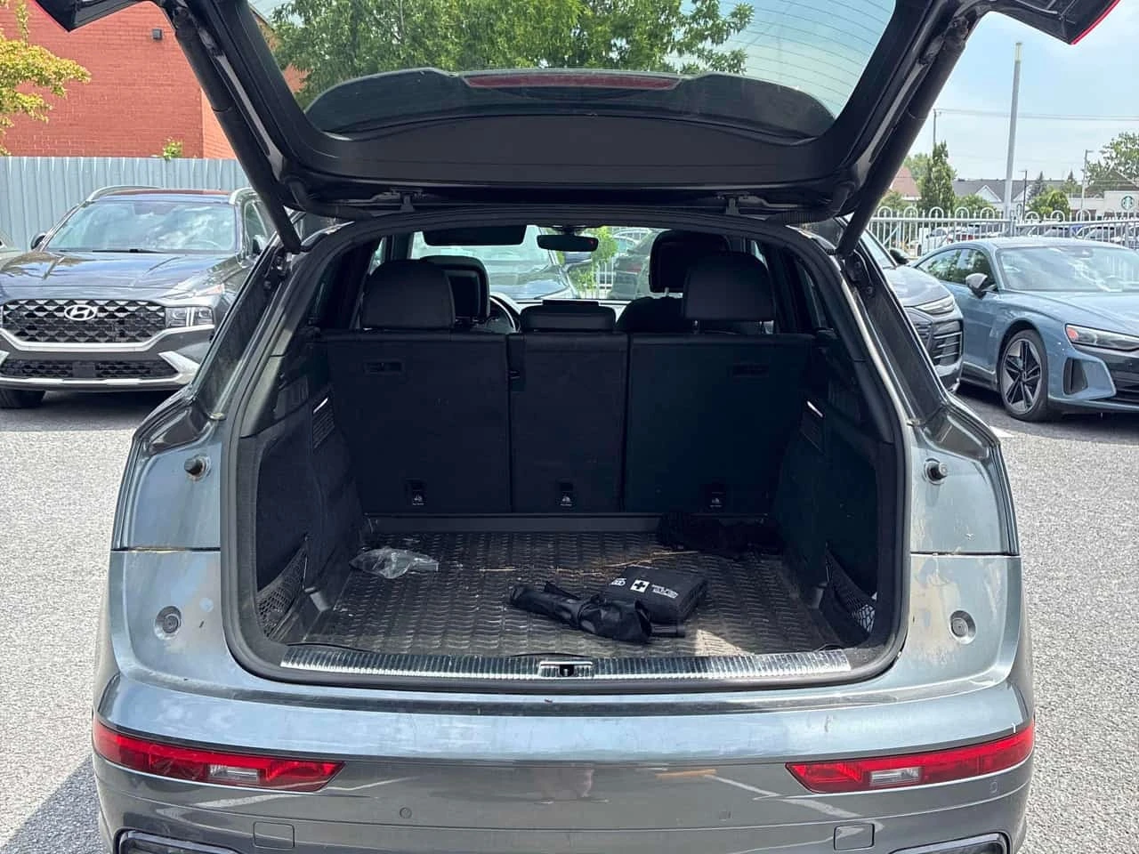 Audi Q5 * Progressiv * CARFAX * ОПЦИЯ ЗА ФИНАНСИРАНЕ, снимка 14 - Автомобили и джипове - 56210469