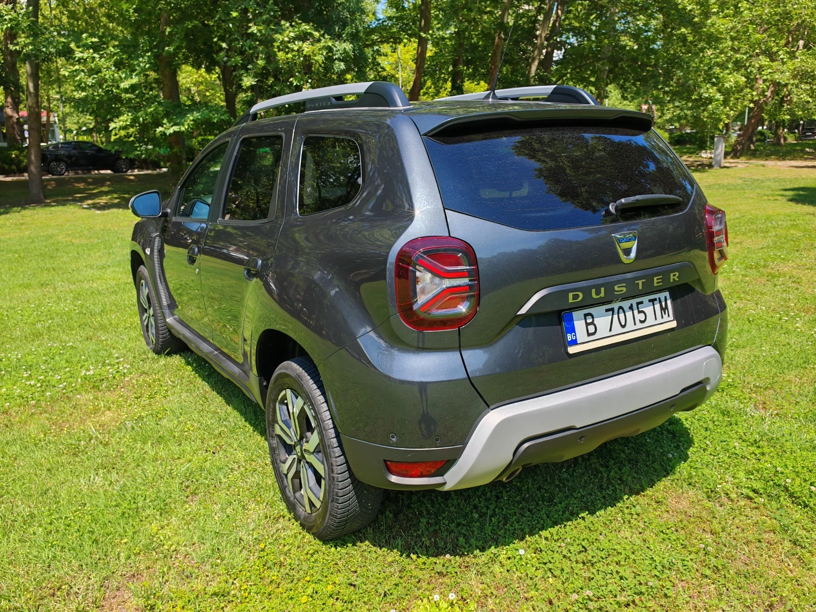 Dacia Duster, снимка 8 - Автомобили и джипове - 56303152
