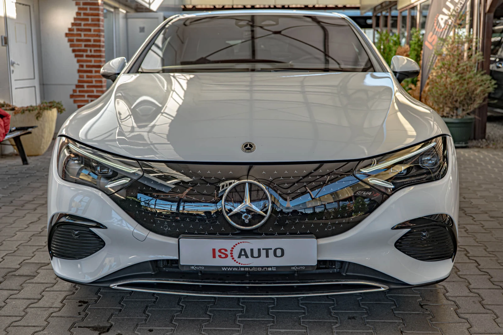 Mercedes-Benz EQE 300/Ambient/Burmester/Подгрев/Камера/HuD
