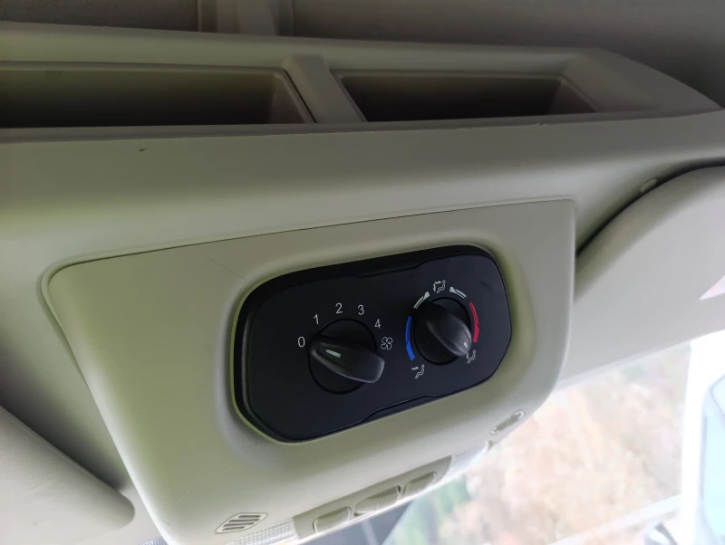 Ford Transit 8+ 1, 2 КЛИМАТИКА, ПЕЧКА, 2017г., снимка 8 - Бусове и автобуси - 53375336