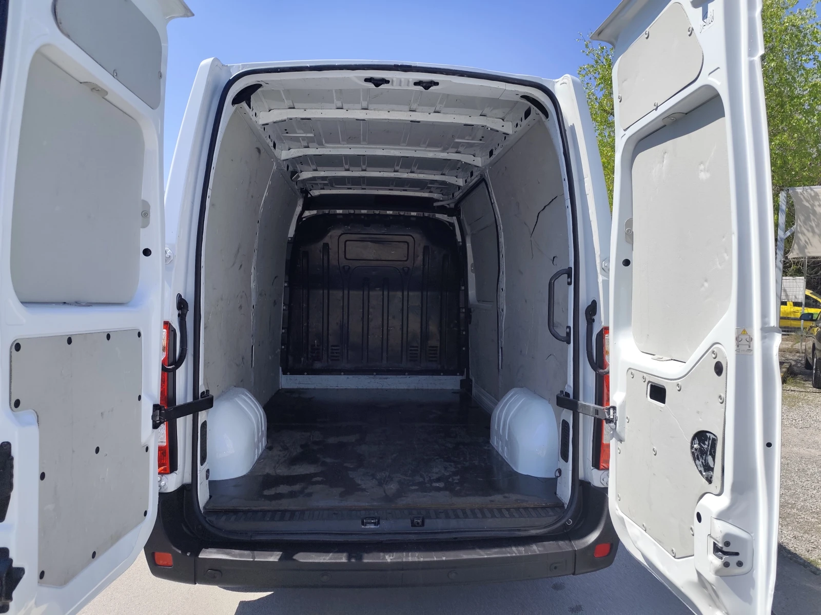 Renault Master 2.3DCi* EURO6D* N1* 3 MECTA* LED* , снимка 14 - Бусове и автобуси - 54329601
