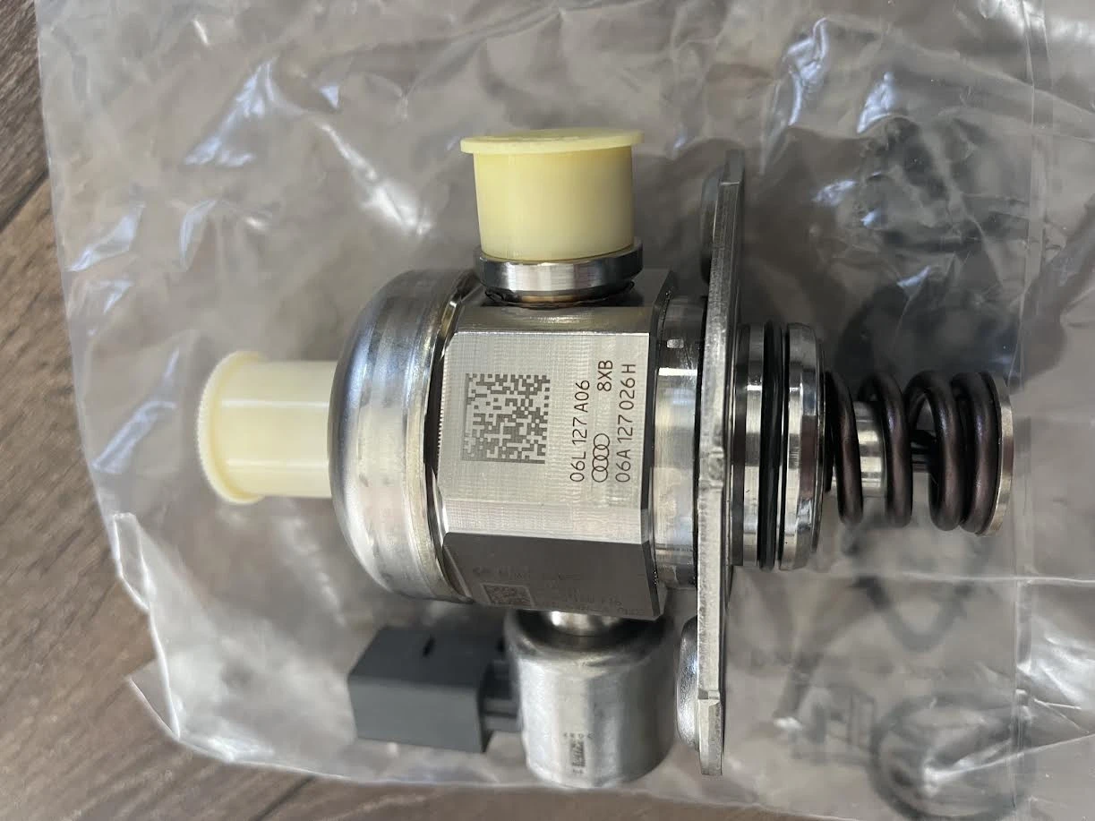 Голф 7  бензинова помпа пружини , снимка 4 - Части - 54187734