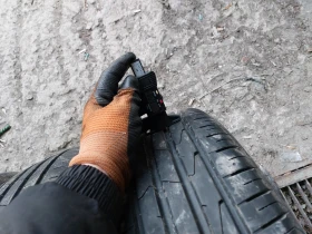 Гуми Летни 215/65R16, снимка 2