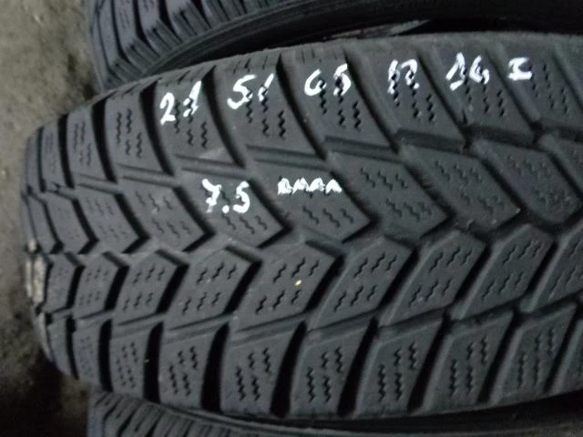 Гуми Зимни 215/65R16, снимка 6 - Гуми и джанти - 12924444