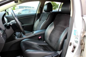 Toyota Avensis 2.2 D-4D D-Cat Executive/ЛИЗИНГ, снимка 11