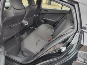 Toyota Prius LE AWD-e , снимка 9 - Автомобили и джипове - 53636368