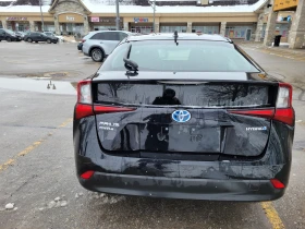 Toyota Prius LE AWD-e , снимка 5 - Автомобили и джипове - 53636368