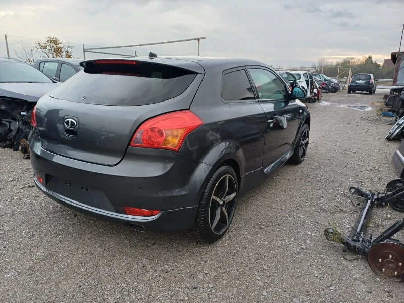 Kia Ceed 2.0crdi-140кс на части, снимка 4 - Автомобили и джипове - 47603662