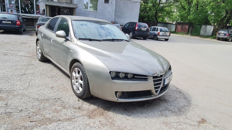 Alfa Romeo 159, снимка 2 - Автомобили и джипове - 45567550