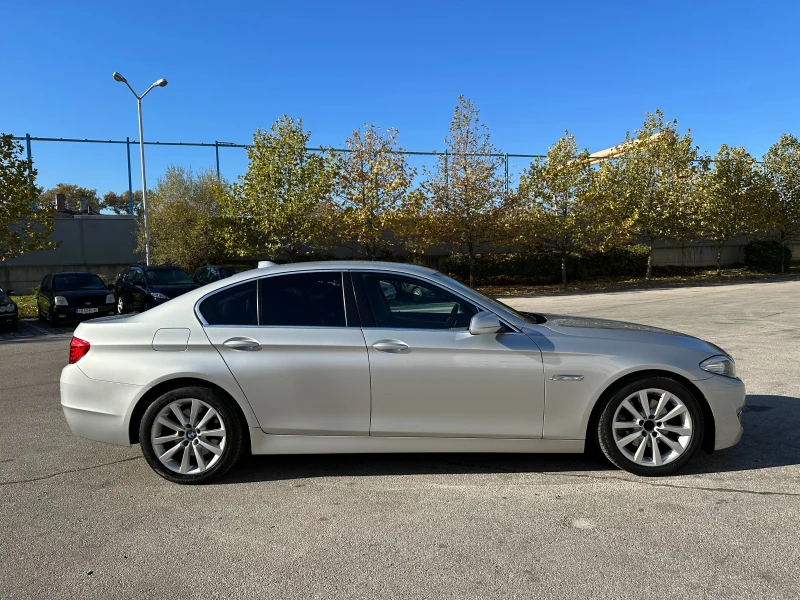 BMW 523 Бензин/Автомат/Седан, снимка 5 - Автомобили и джипове - 47923372