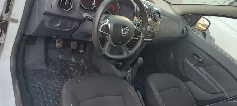 Dacia Sandero, снимка 11 - Автомобили и джипове - 48074838