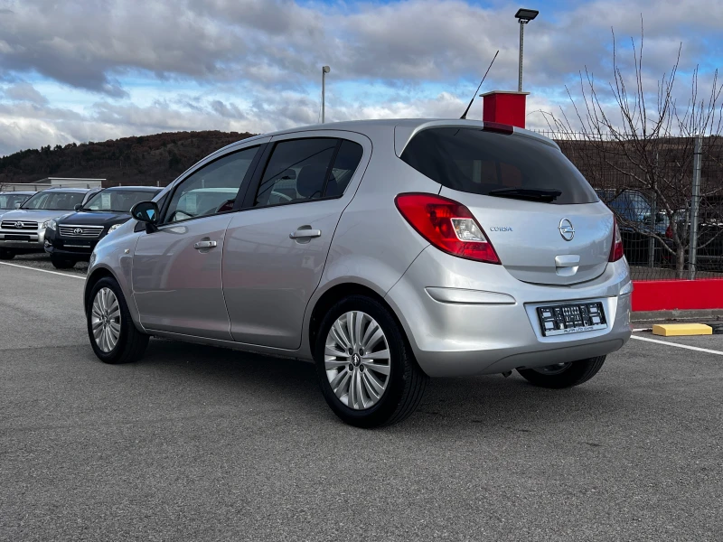 Opel Corsa 1.2i ГАЗОВ ИНЖЕКЦИОН  COSMO, снимка 6 - Автомобили и джипове - 48193691