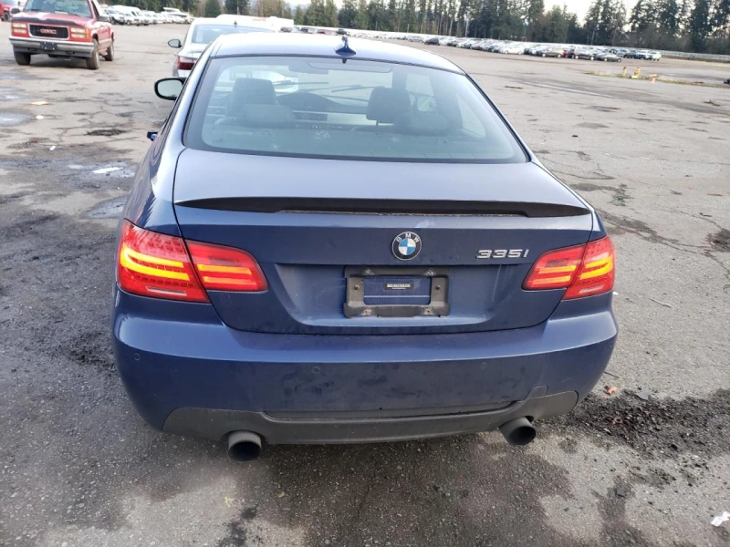 BMW 335 XI, снимка 6 - Автомобили и джипове - 48572103