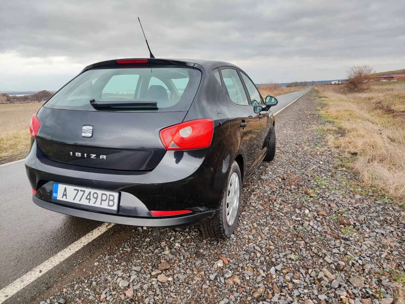 Seat Ibiza, снимка 3 - Автомобили и джипове - 49021509