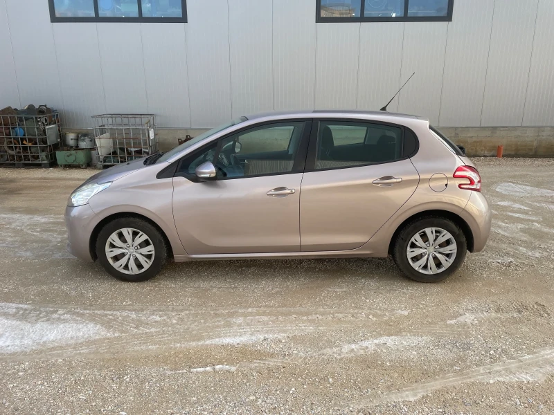 Peugeot 208 1.4 HDI втори собственик, 109 000км, снимка 4 - Автомобили и джипове - 49197880