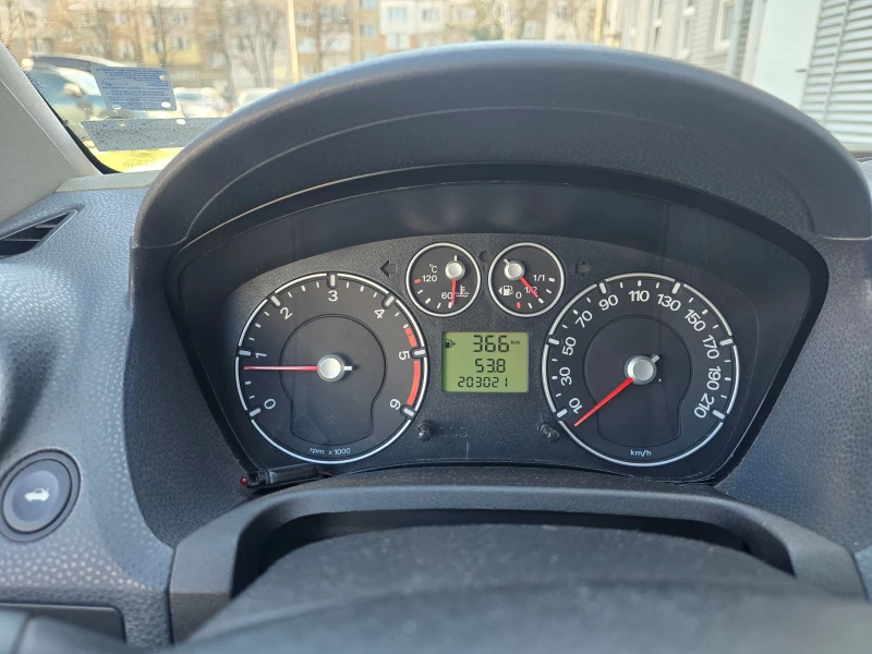 Ford Fiesta 1.4 TDCI, снимка 11 - Автомобили и джипове - 49562439