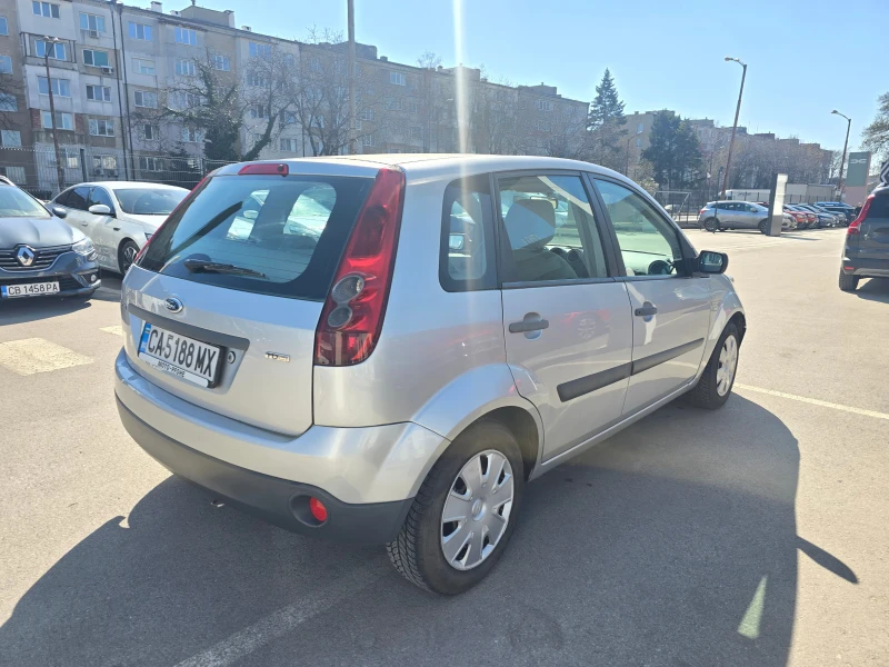 Ford Fiesta 1.4 TDCI, снимка 5 - Автомобили и джипове - 49562439