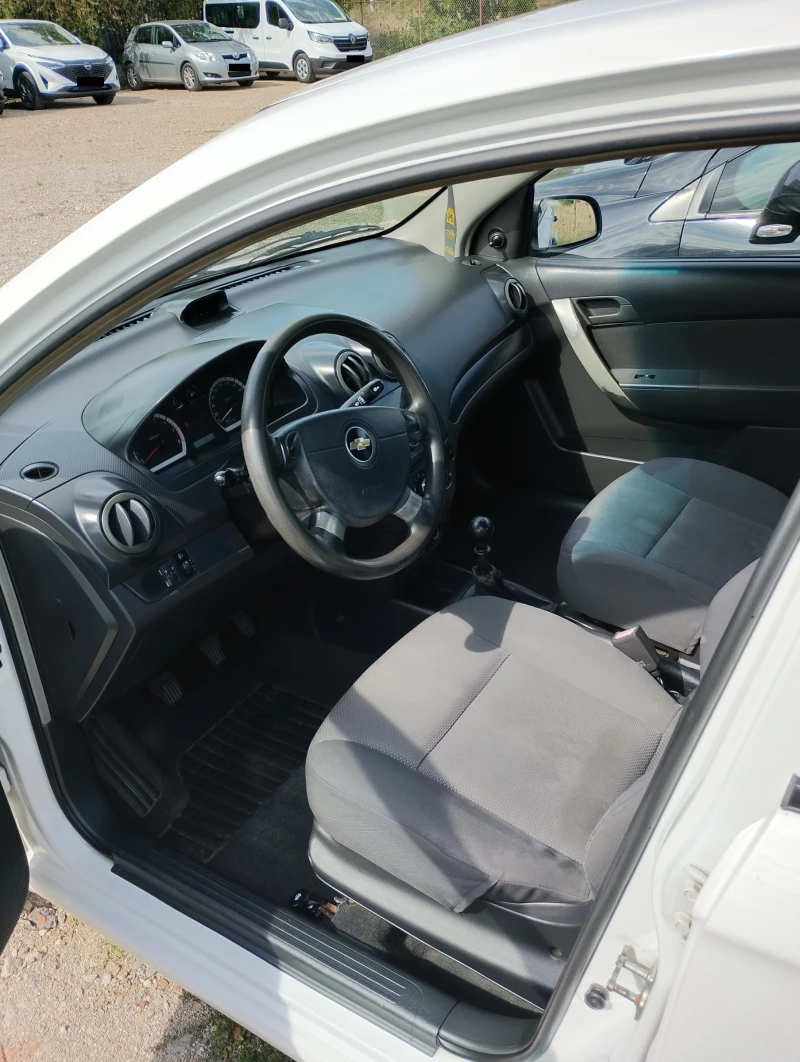 Chevrolet Aveo, снимка 5 - Автомобили и джипове - 51813336