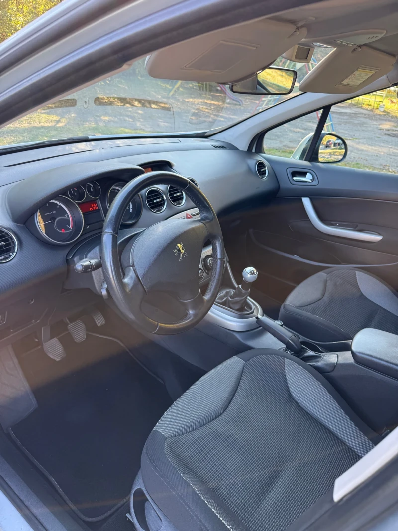 Peugeot 308 1.6 HDI чисто ново турбо обслужена от до, снимка 7 - Автомобили и джипове - 52486502