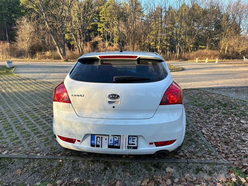 Kia Pro ceed, снимка 11 - Автомобили и джипове - 52842387