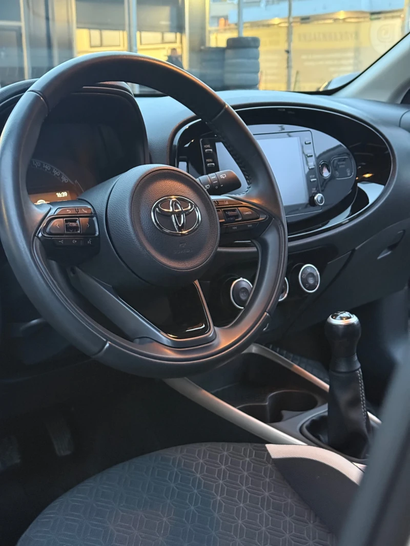 Toyota Aygo Pulse, снимка 3 - Автомобили и джипове - 53061172