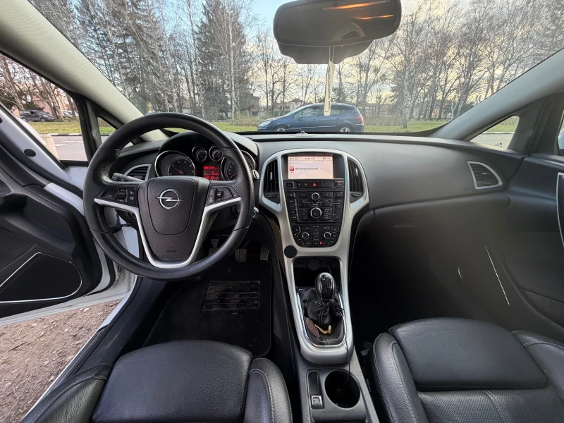 Opel Astra, снимка 12 - Автомобили и джипове - 53562824