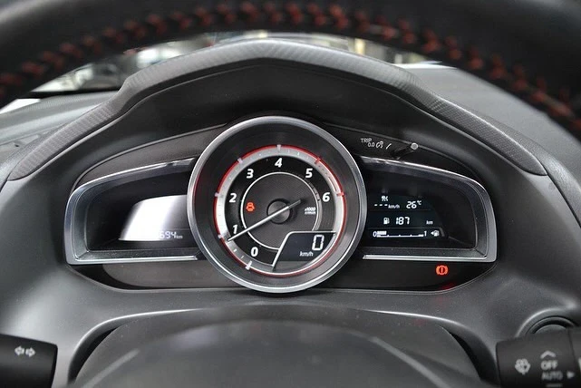 Mazda 3  - изображение 9