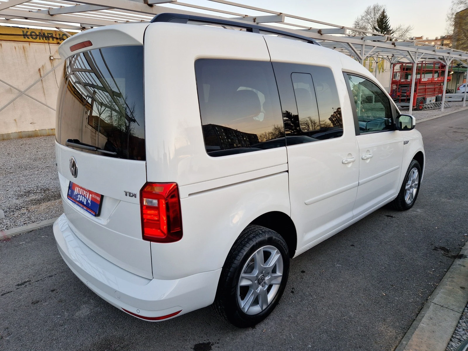 VW Caddy 2, 0TDI - изображение 6