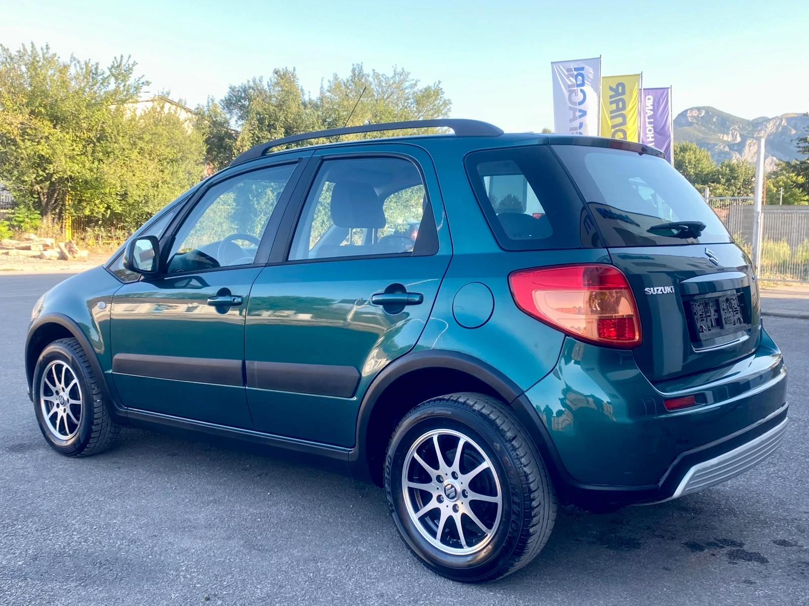 Suzuki SX4 1.6i 4X4  - изображение 5