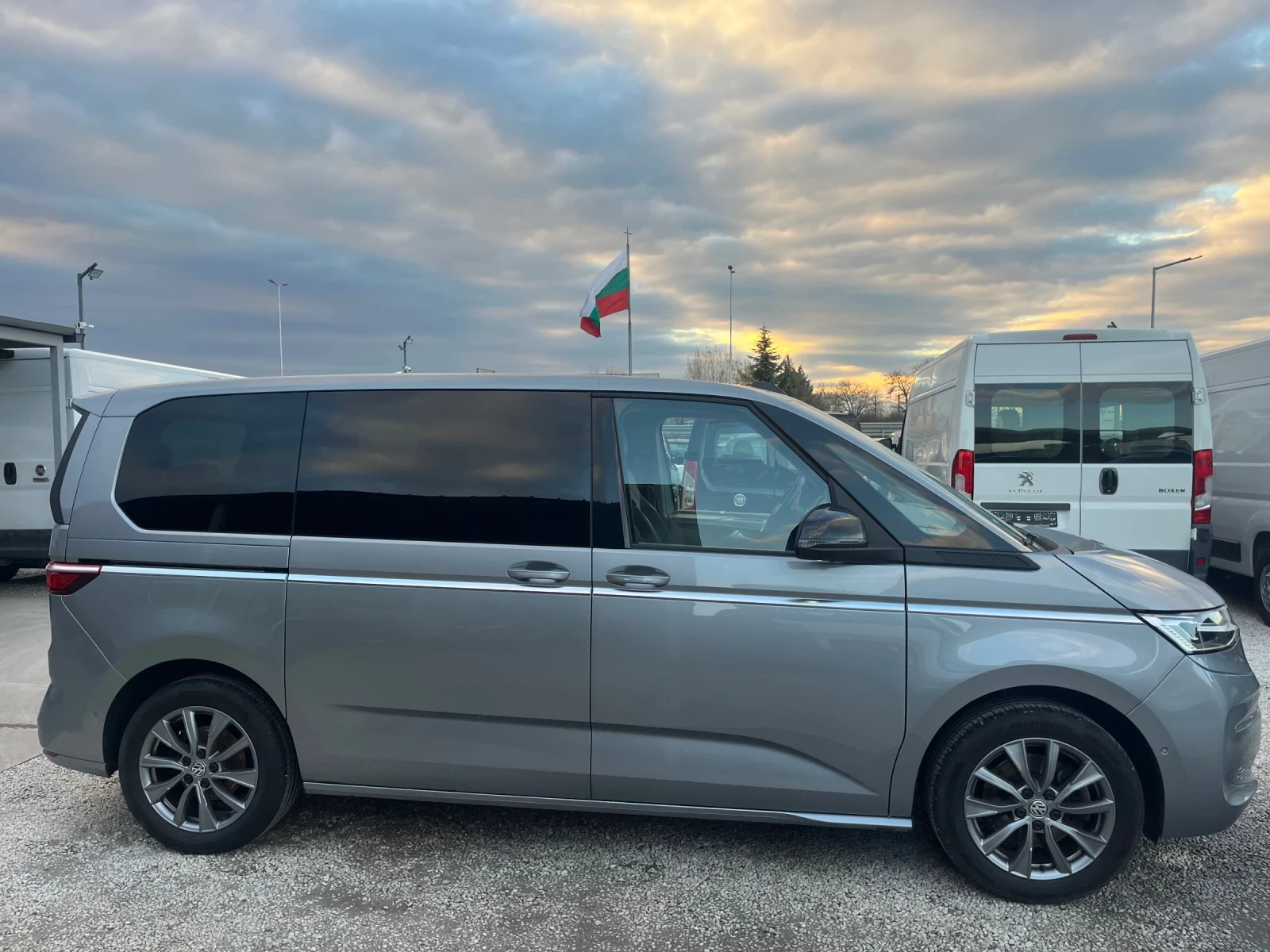 VW Multivan 2.0 TSI -DSG STYLE  - изображение 2