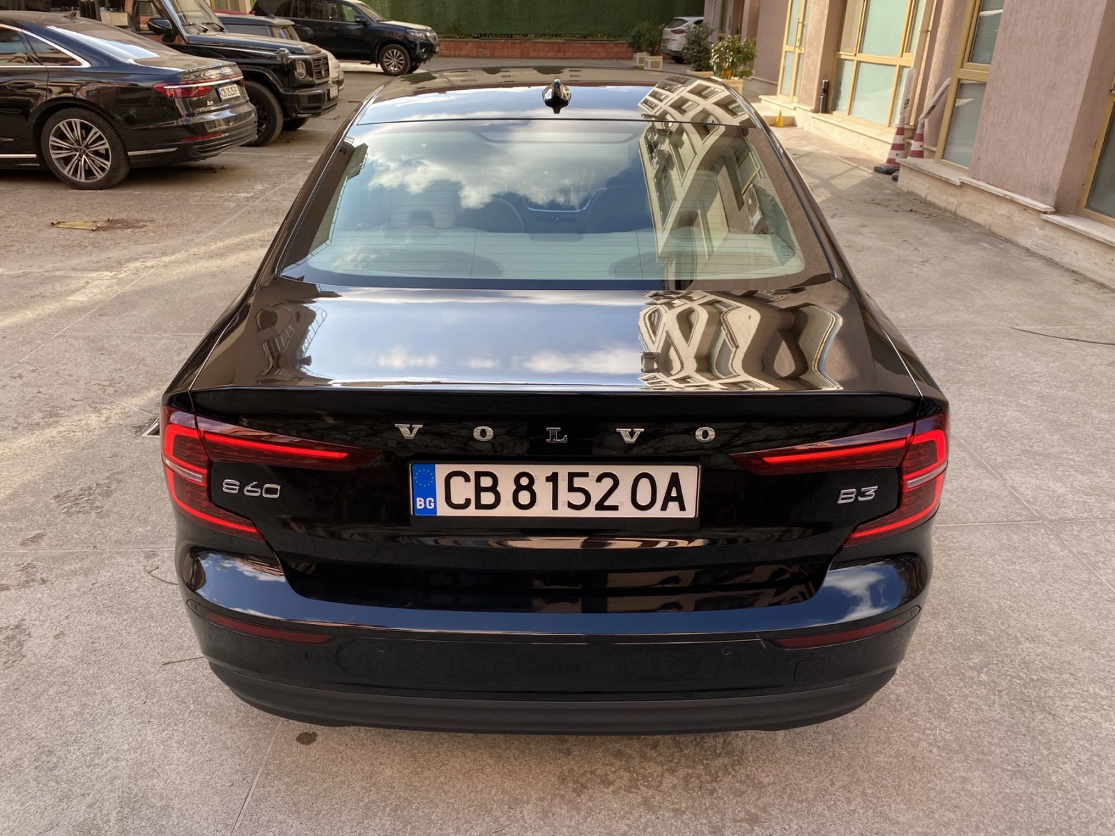 Volvo S60 2.0 B3/ P CORE / AUTO - изображение 6