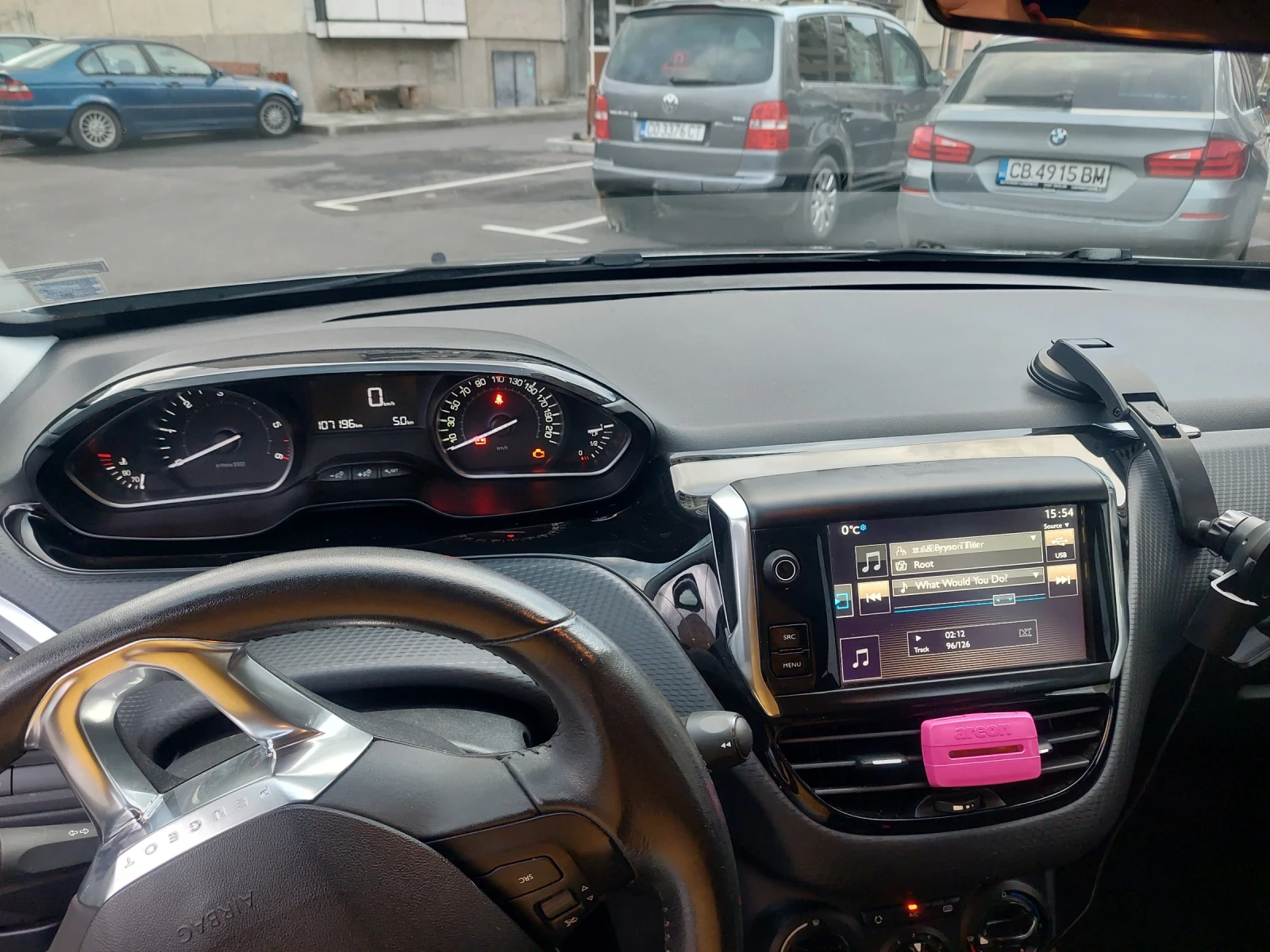 Peugeot 2008 1.6hdi, снимка 11 - Автомобили и джипове - 53721518