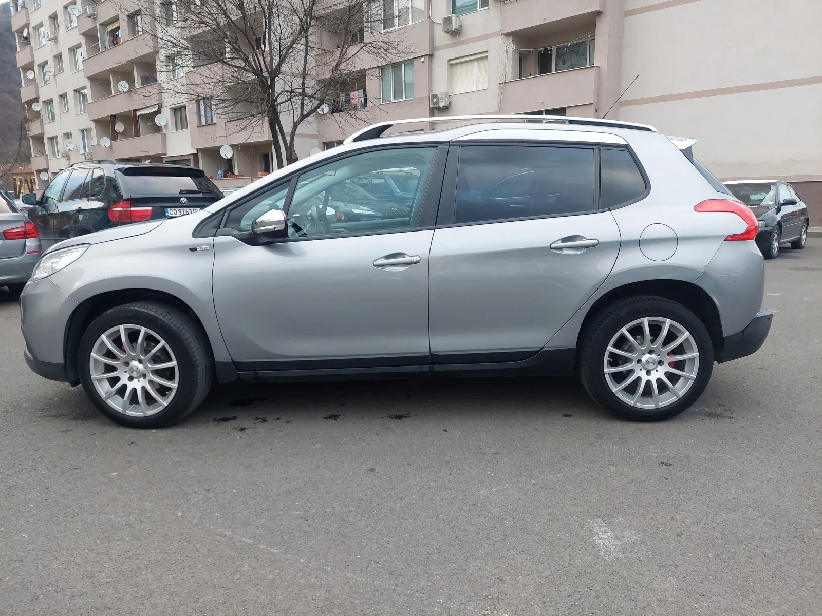 Peugeot 2008 1.6hdi, снимка 4 - Автомобили и джипове - 53721518