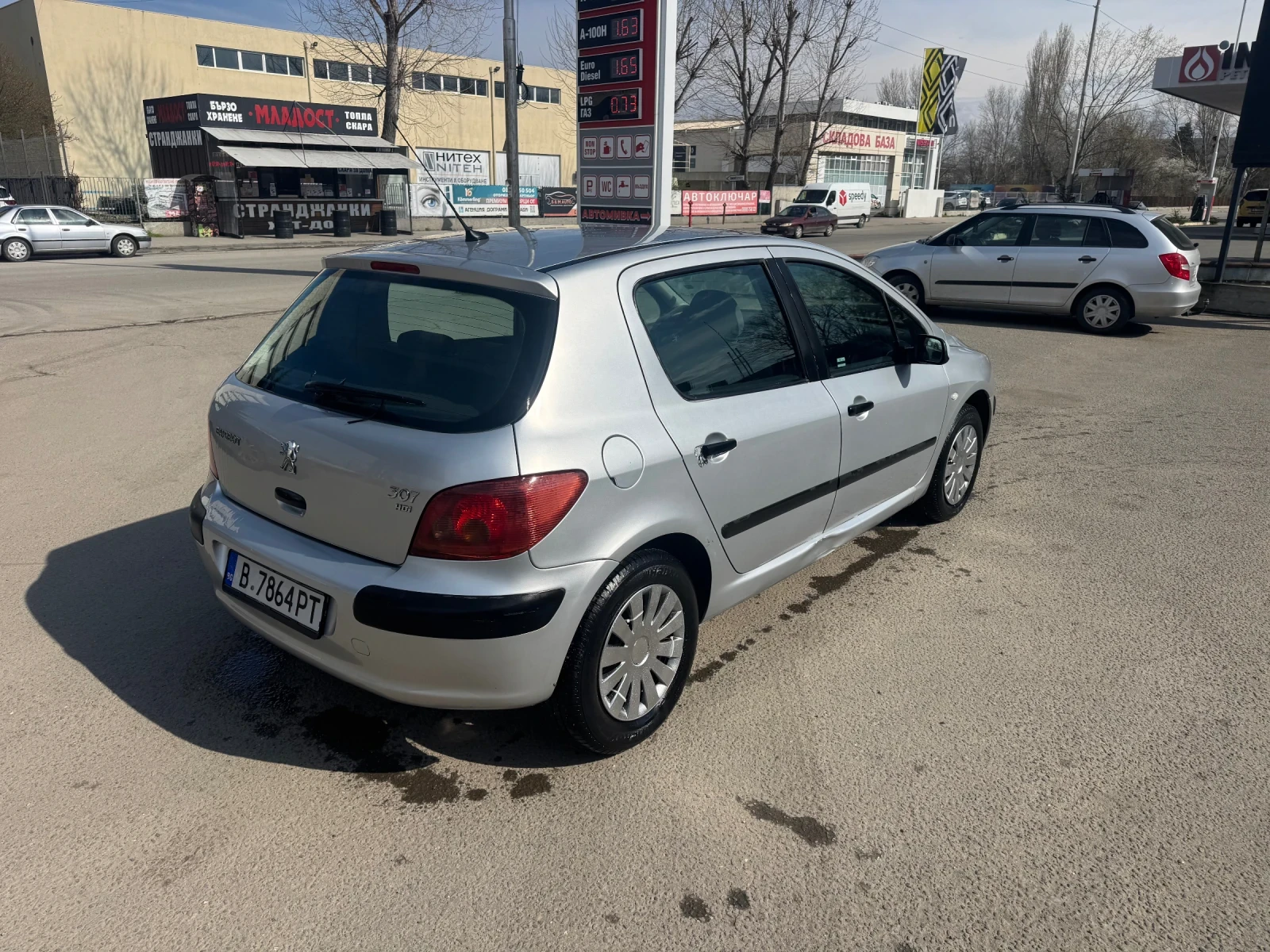 Peugeot 307 1.4 HDI, снимка 7 - Автомобили и джипове - 54044320