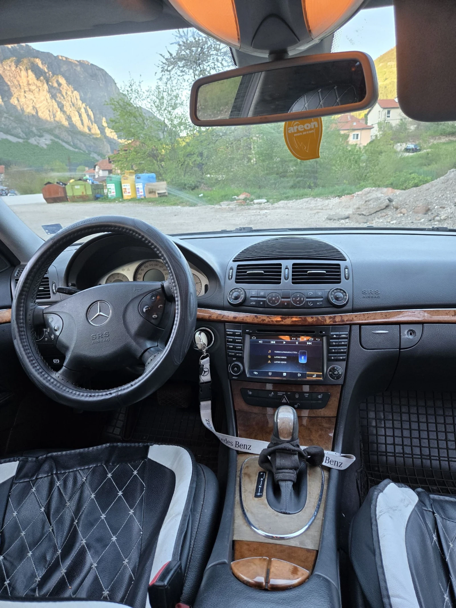 Mercedes-Benz E 270, снимка 5 - Автомобили и джипове - 54372072