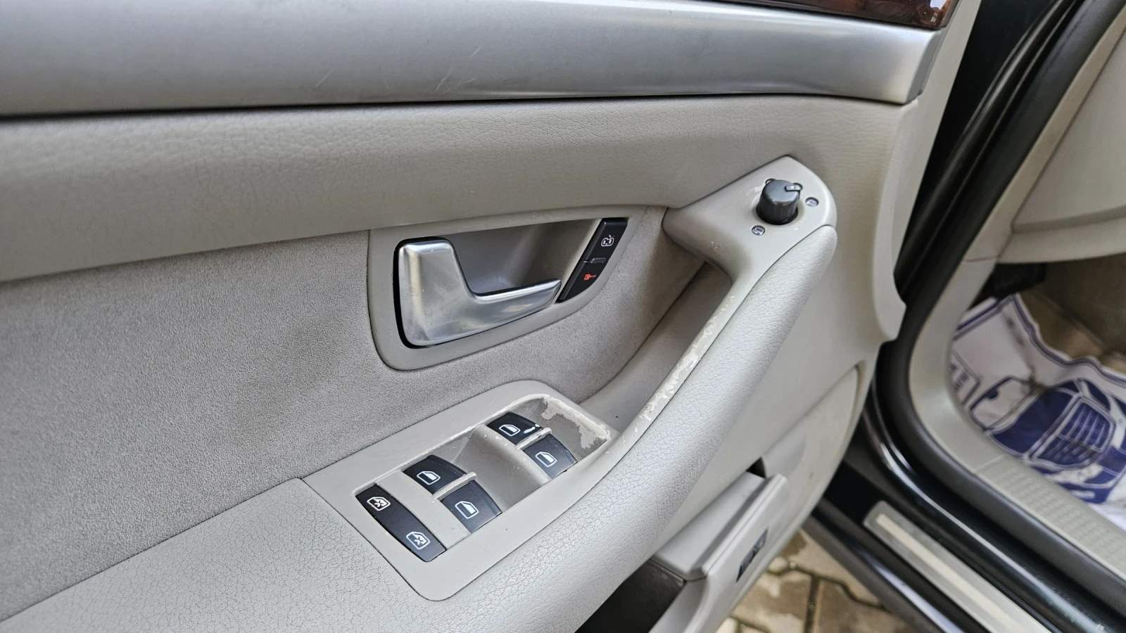 Audi A8, снимка 13 - Автомобили и джипове - 54565572