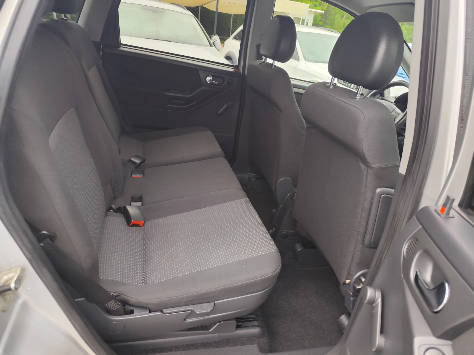 Opel Meriva 1.4i* ГАЗОВА УРЕДБА* KLIMA* , снимка 10 - Автомобили и джипове - 54640952