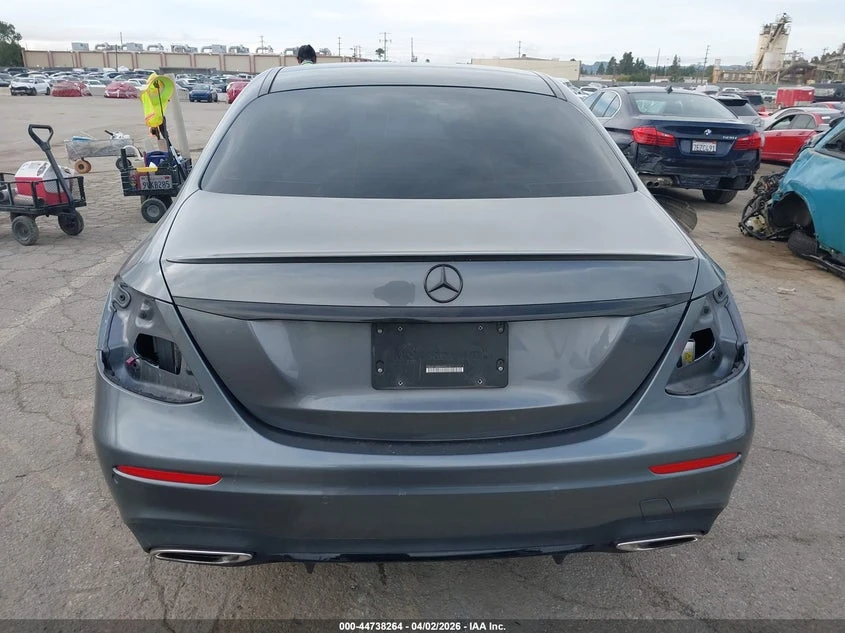 Mercedes-Benz E 450 4MATIC* Burmester* подгрев* 360 кам.* панорама* , снимка 6 - Автомобили и джипове - 54744153