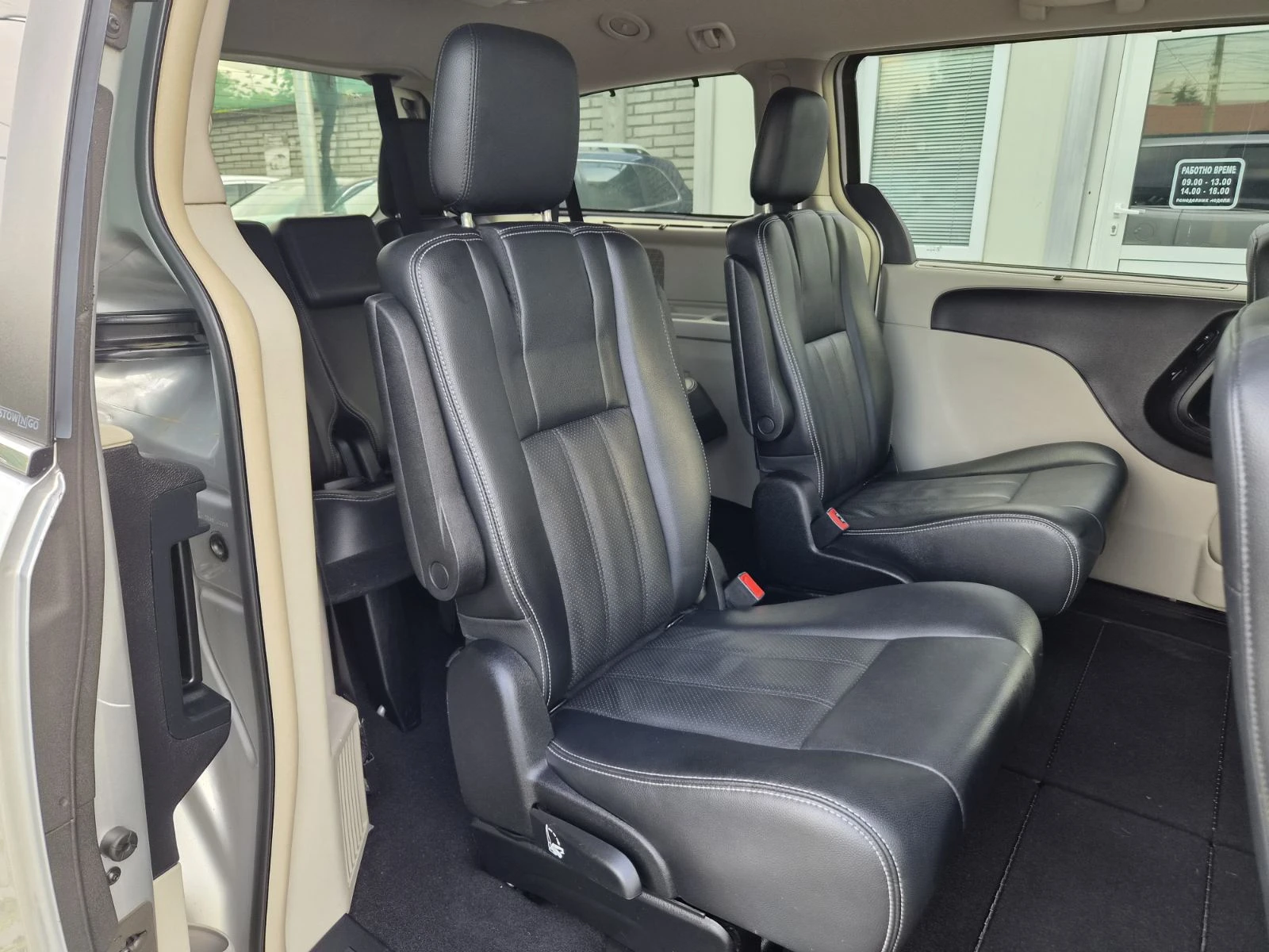 Lancia Voyager 2.8CRDI, снимка 13 - Автомобили и джипове - 54859755