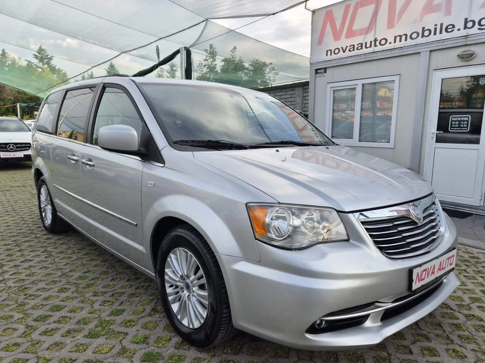 Lancia Voyager 2.8CRDI, снимка 5 - Автомобили и джипове - 54859755