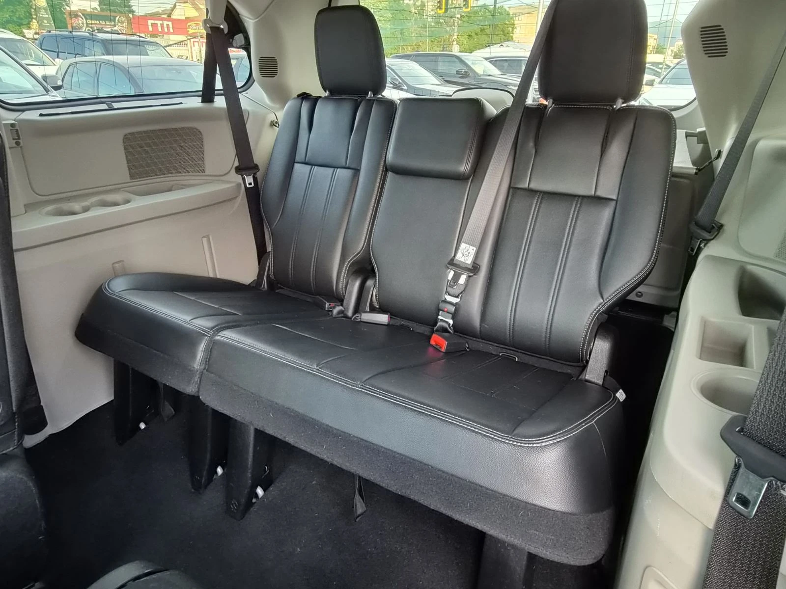 Lancia Voyager 2.8CRDI, снимка 15 - Автомобили и джипове - 54859755