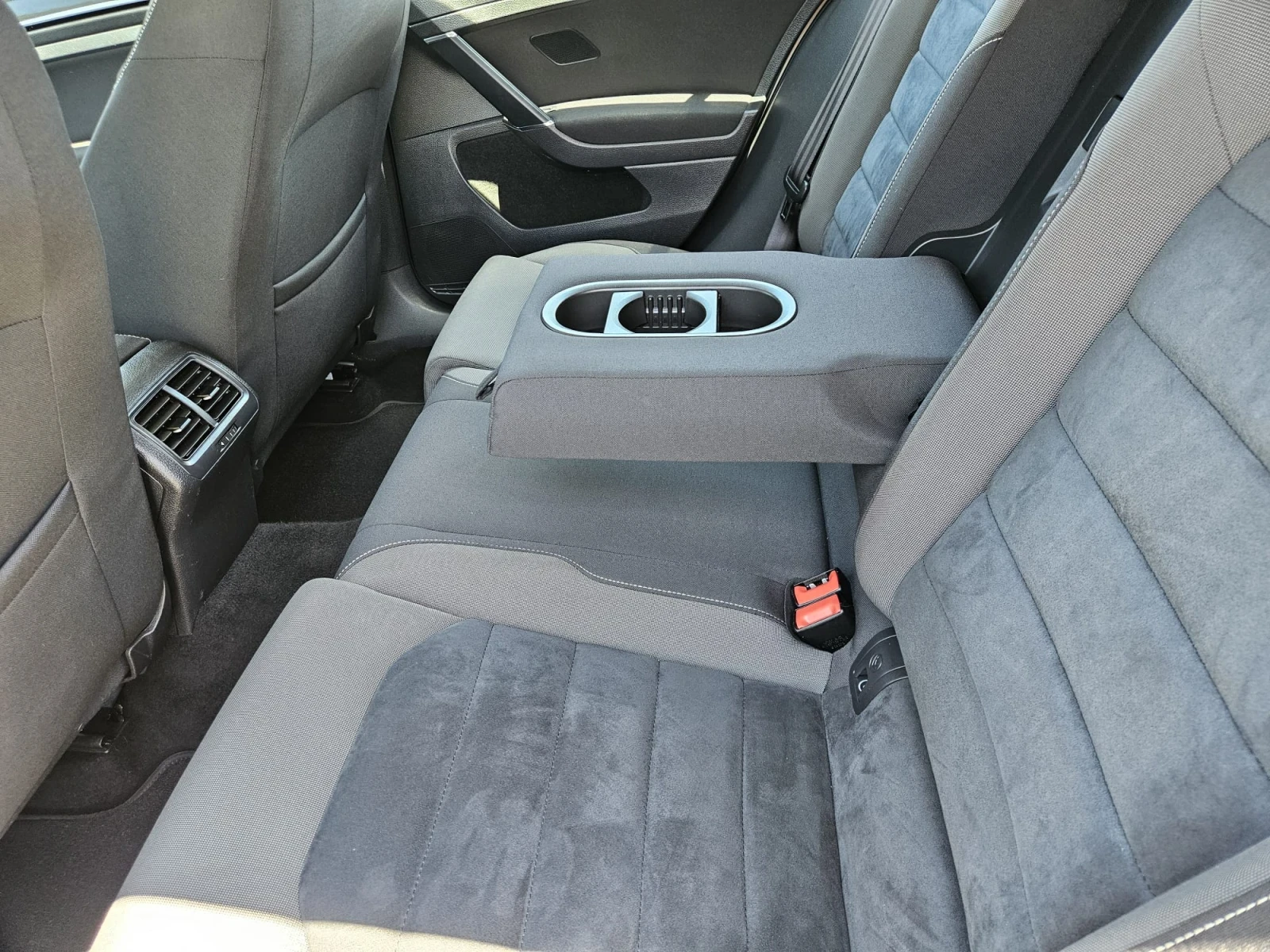 VW Golf 150кс., снимка 8 - Автомобили и джипове - 55091382
