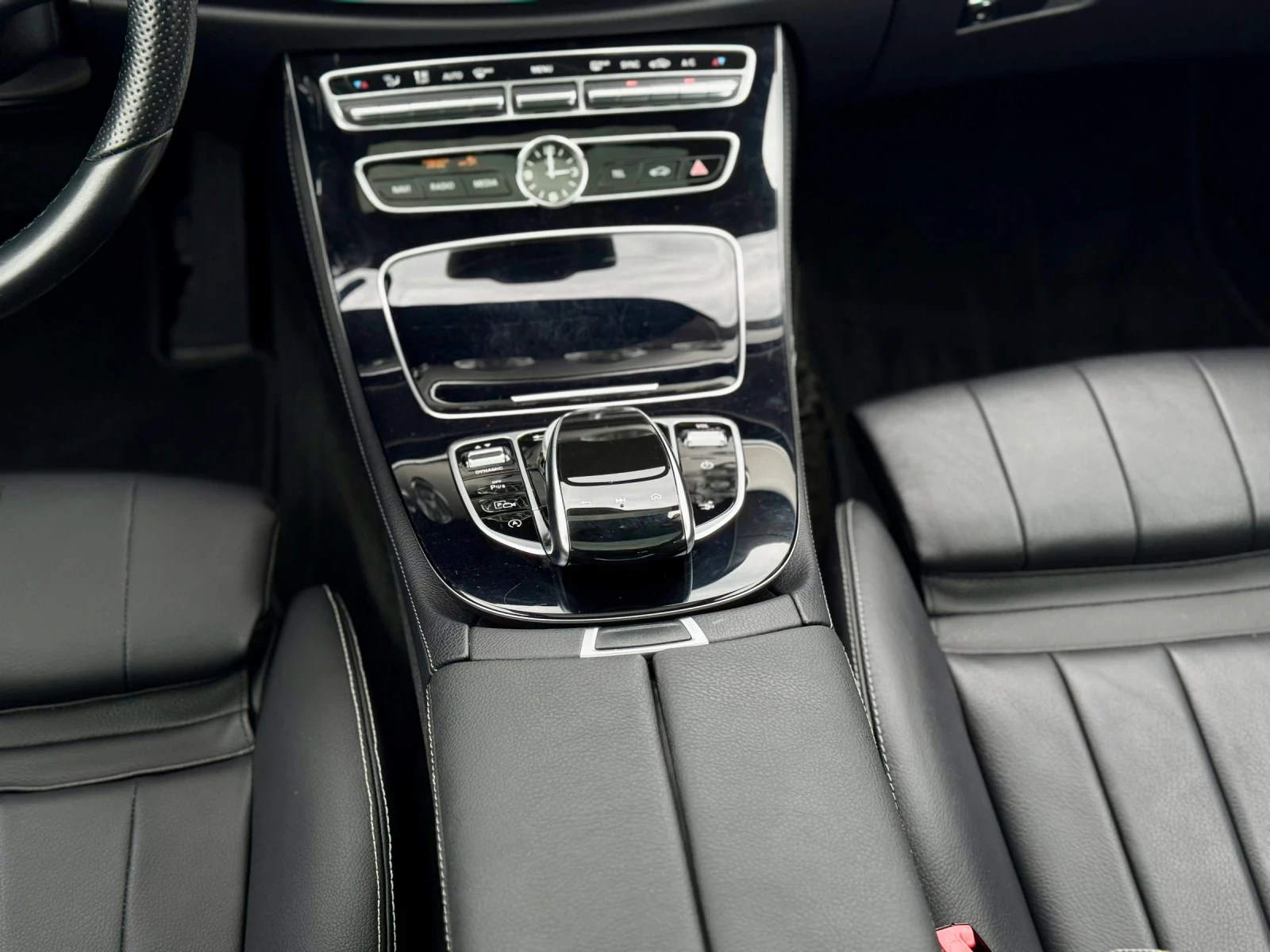 Mercedes-Benz E 220, снимка 10 - Автомобили и джипове - 55145626