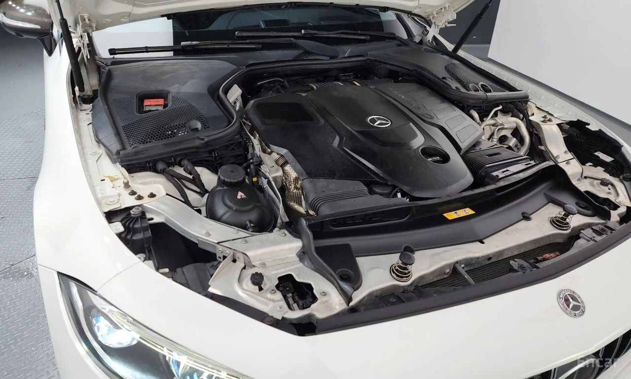 Mercedes-Benz CLS 400 AMG* LINE* BURMESTER* ОБДУХВАНЕ* ХЕДЪП* ДИСТРОНИК*, снимка 17 - Автомобили и джипове - 55318818